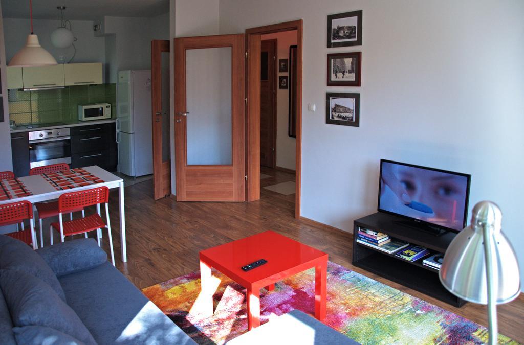 Color Apartment Cracovie Chambre photo