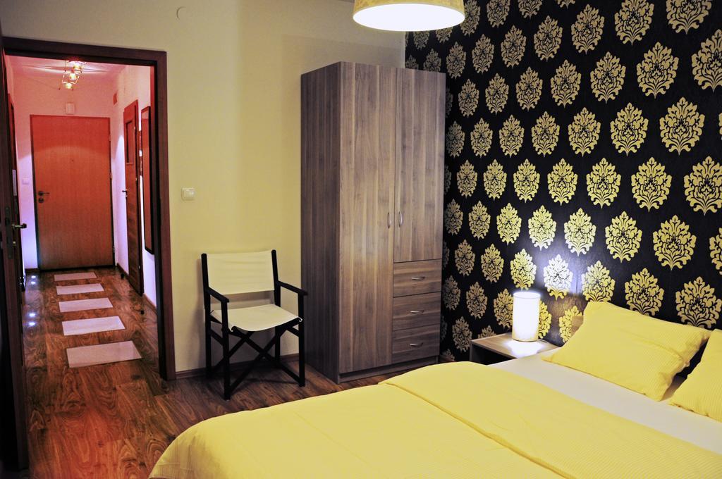 Color Apartment Cracovie Chambre photo
