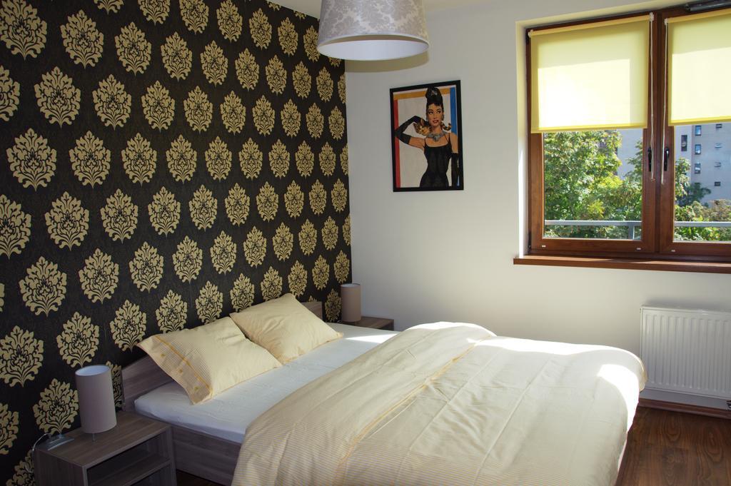 Color Apartment Cracovie Chambre photo